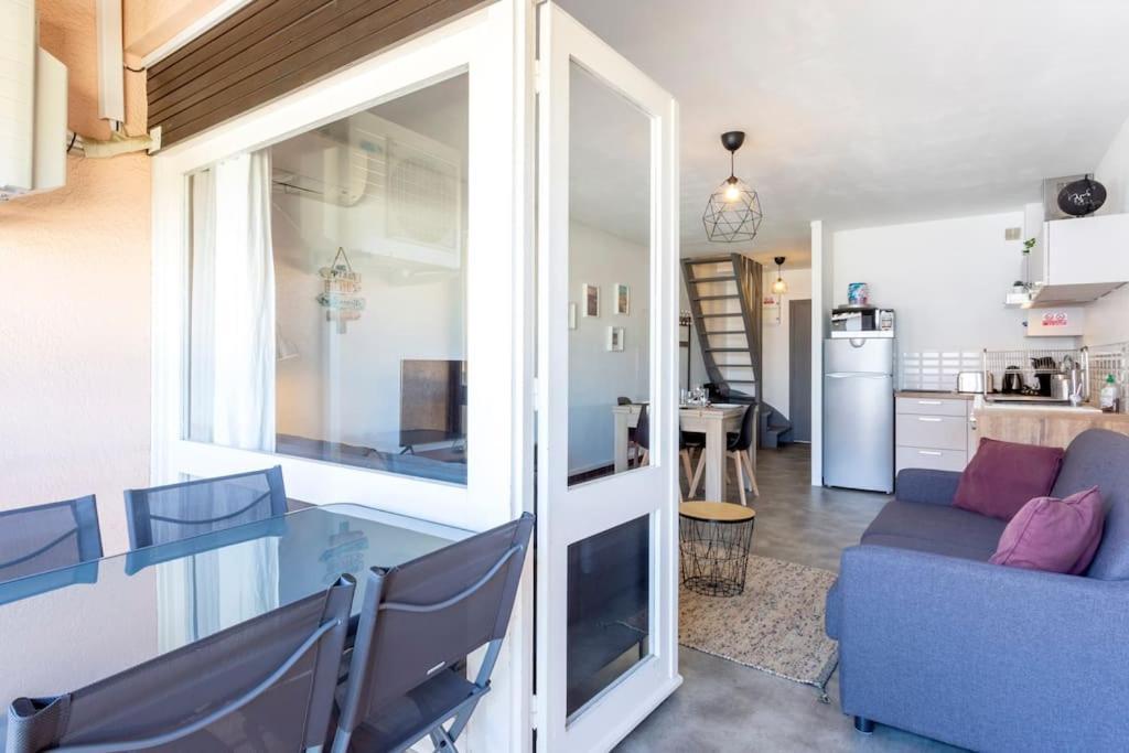 Chez Audrey - Agreable Appartement Duplex Climatise Et Convivial Le Grau-du-Roi Esterno foto